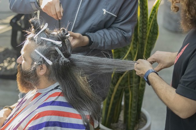 Czy personalizowany zapach może wyróżnić Twój salon fryzjerski na rynku?